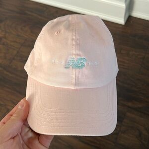 NB Pink Hat

Gently Used